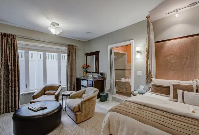 $975,000 | 5525 Portage Road, Madison, WI 53704