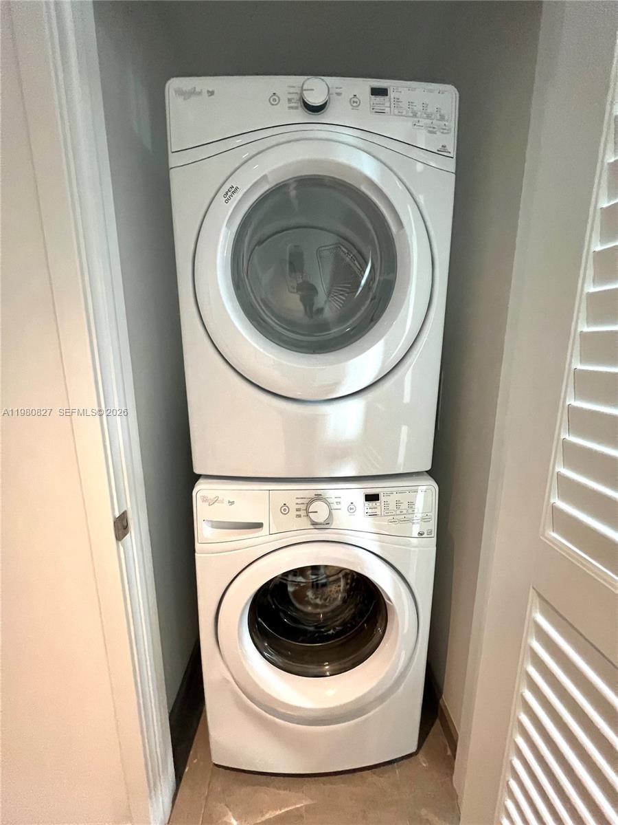 88 Southwest 7th Street, Unit 1908 Miami, FL 33130 - Photo 9 of 18