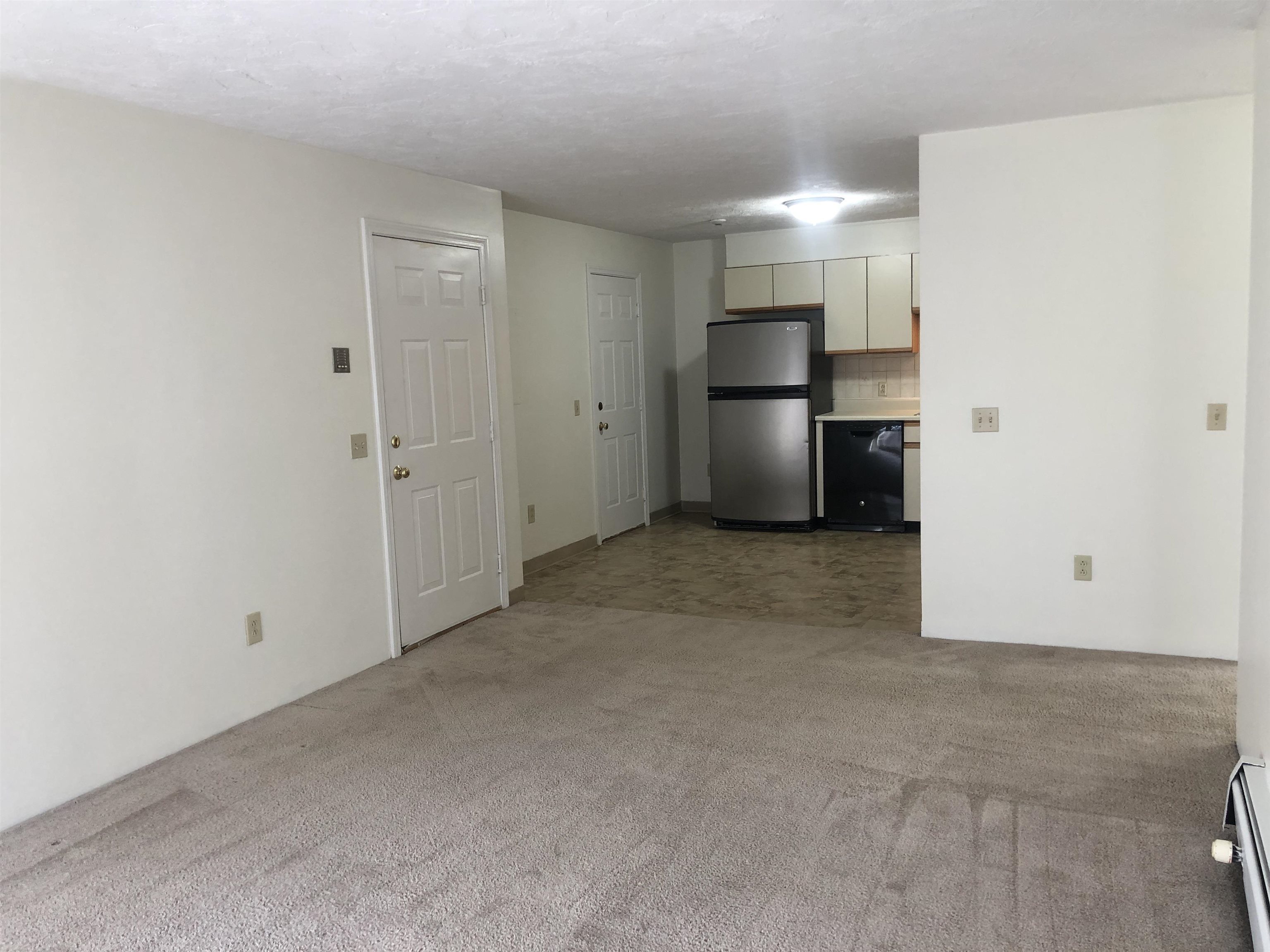 385 Huse Road, Unit 25 Manchester, NH 03103 - Photo 20 of 40