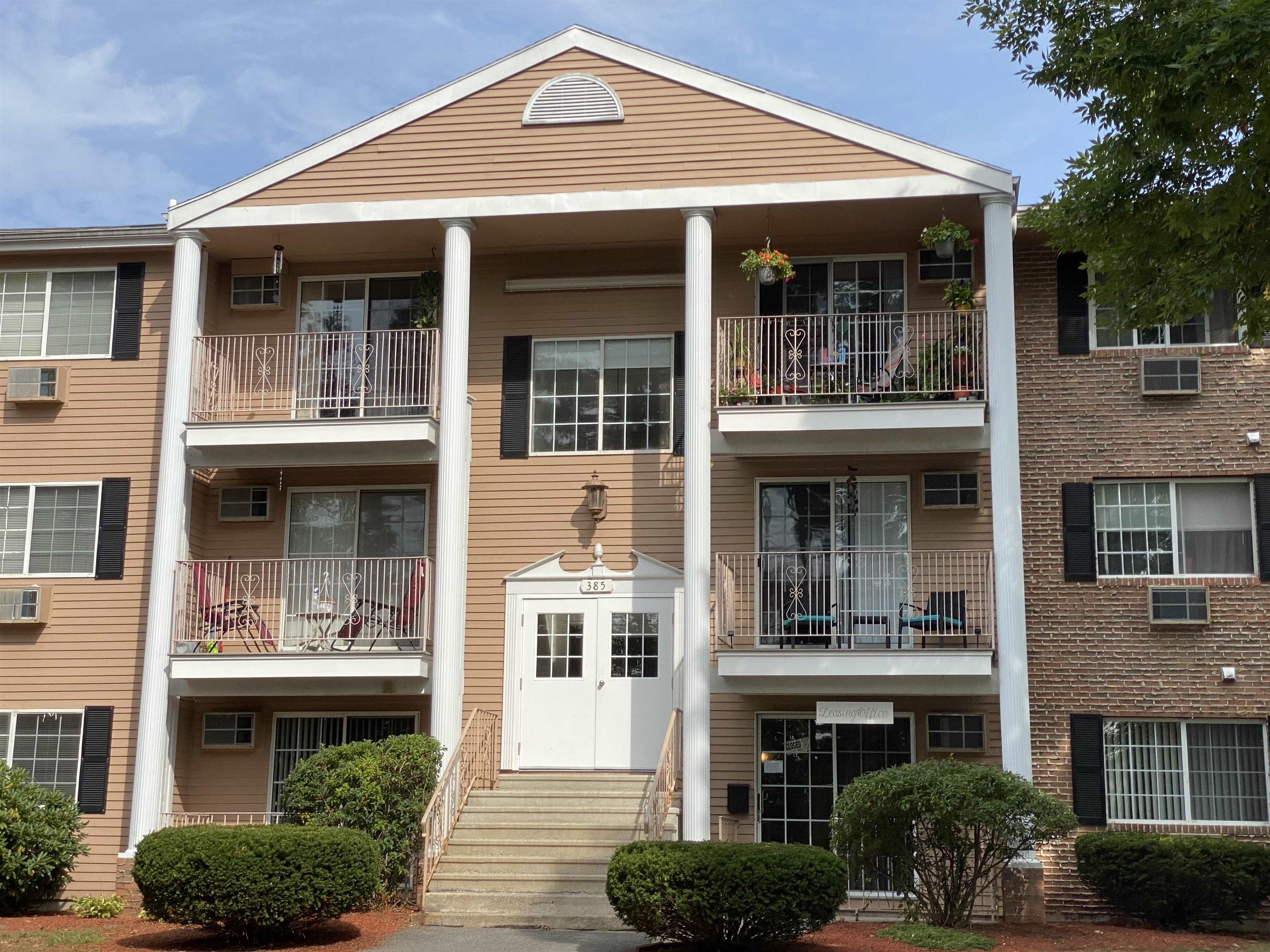 385 Huse Road, Unit 25 Manchester, NH 03103 - Photo 5 of 40