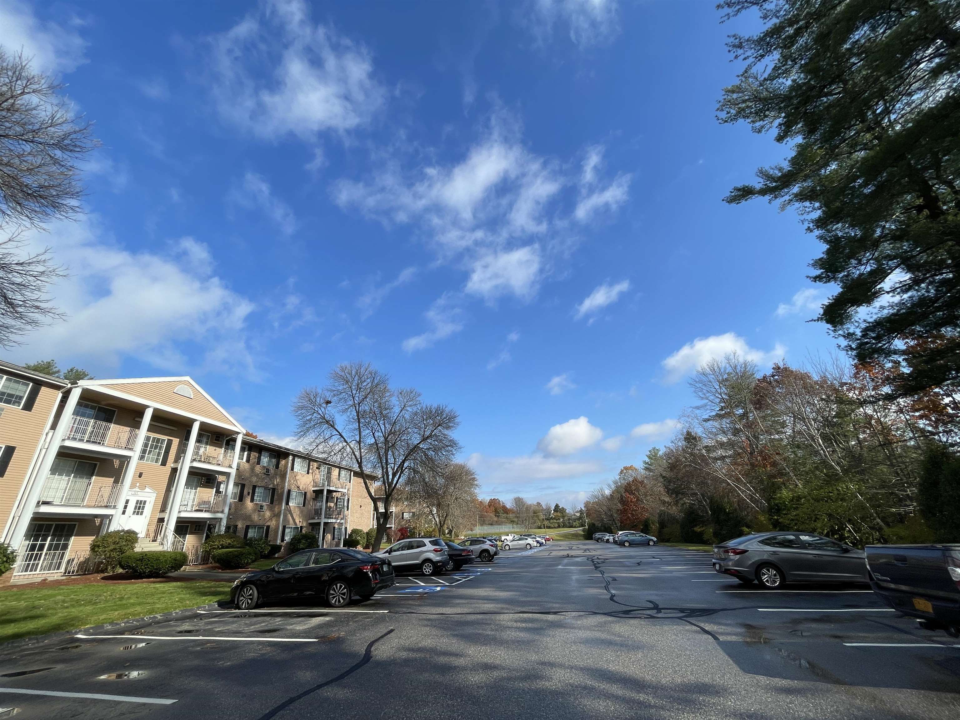 385 Huse Road, Unit 25 Manchester, NH 03103 - Photo 7 of 40