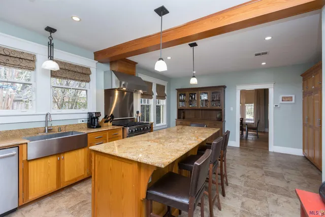 $1,075,000 | 6161 Moss Lane, Baton Rouge, LA 70808