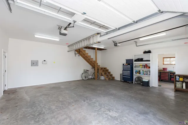 $1,075,000 | 6161 Moss Lane, Baton Rouge, LA 70808