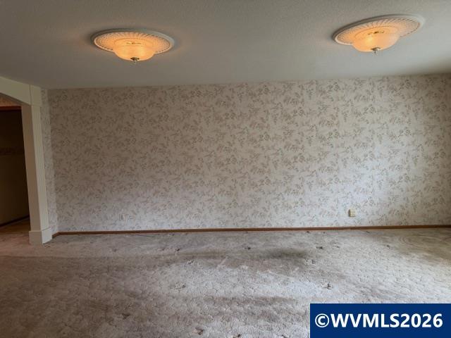 1344 Regency Drive Eugene, OR 97401 - Photo 12 of 49