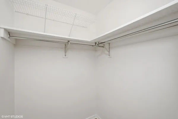$2,300 | 211 East Ohio Street, Unit 2107, Chicago, IL 60611