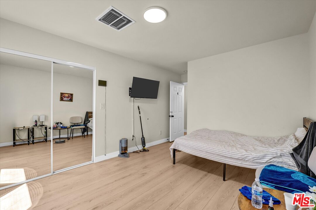 10353 Rincon Avenue Pacoima, CA 91331 - Photo 19 of 38 Gallery Image 19