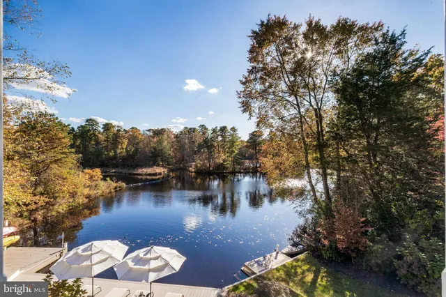 $1,595,000 | 286 Chippewa Trail, Medford Lakes, NJ 08055