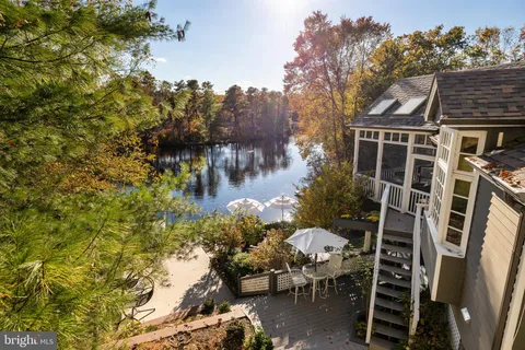 $1,595,000 | 286 Chippewa Trail, Medford Lakes, NJ 08055