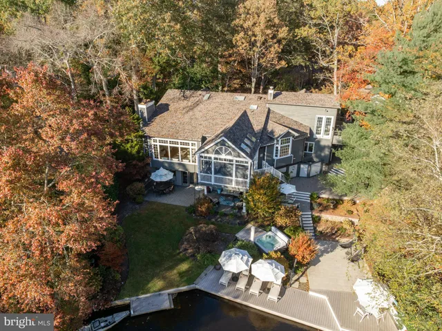$1,595,000 | 286 Chippewa Trail, Medford Lakes, NJ 08055