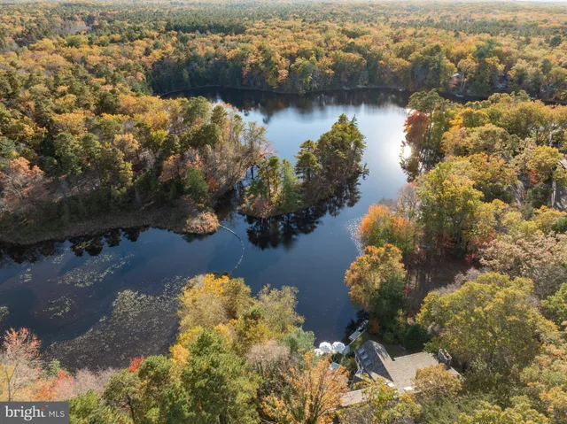 $1,595,000 | 286 Chippewa Trail, Medford Lakes, NJ 08055