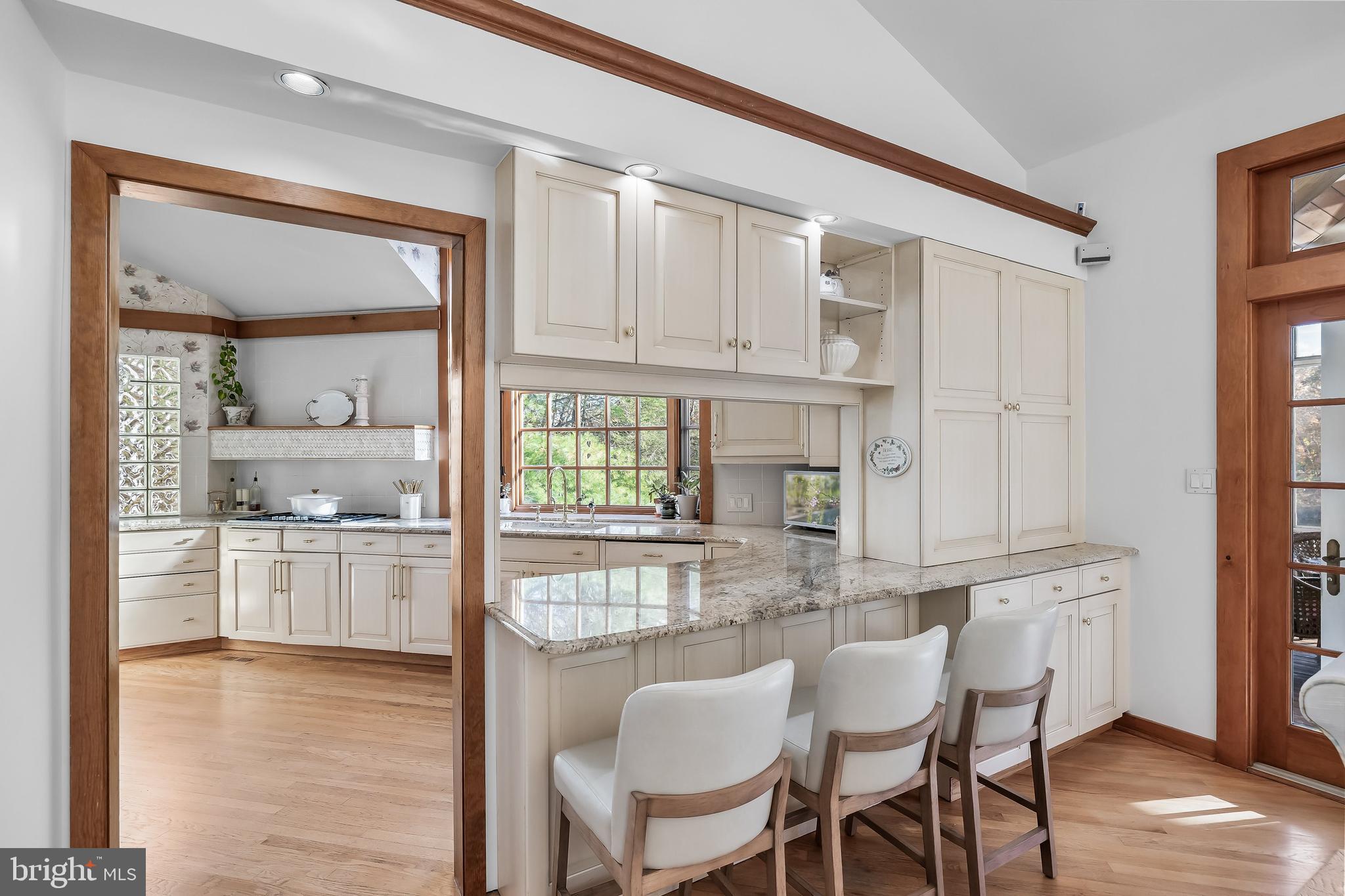 286 Chippewa Trail Medford Lakes, NJ 08055 - Photo 21 of 120 Breakfast bar