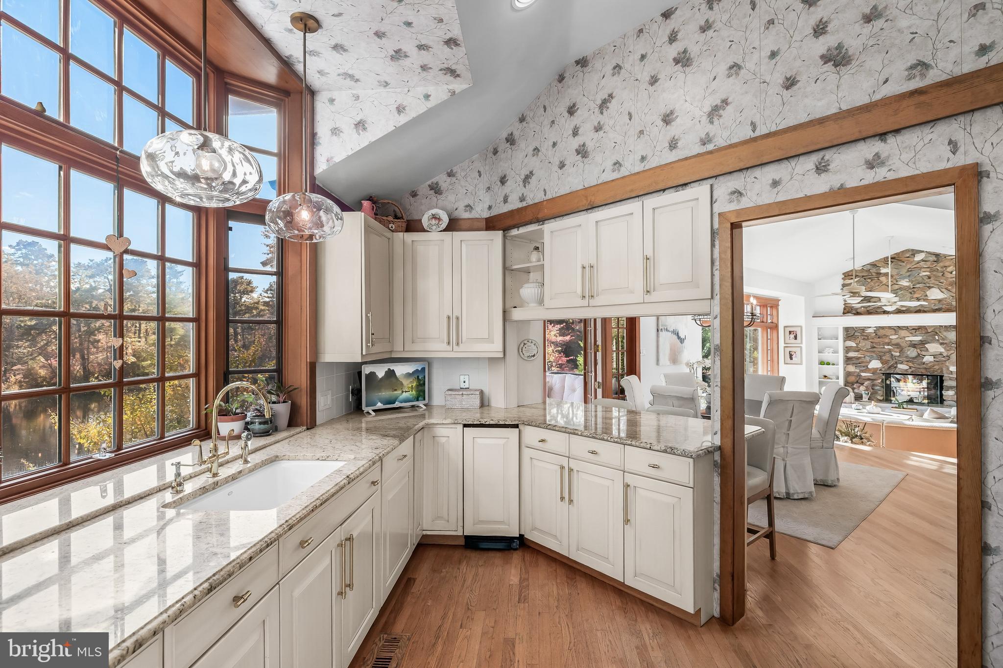 286 Chippewa Trail Medford Lakes, NJ 08055 - Photo 25 of 120 a large white kitchen with a large window