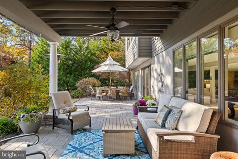 $1,595,000 | 286 Chippewa Trail, Medford Lakes, NJ 08055