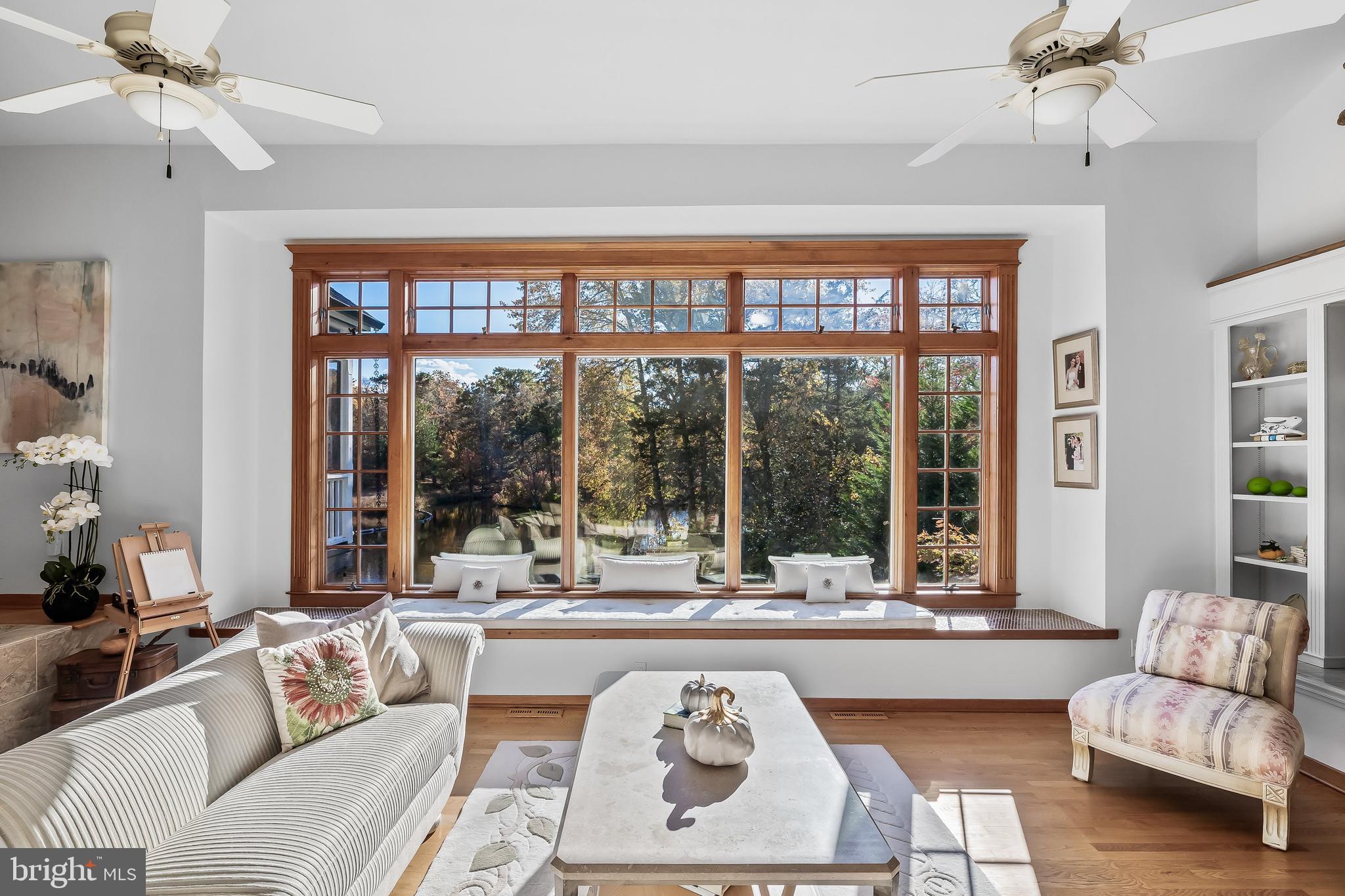 286 Chippewa Trail Medford Lakes, NJ 08055 - Photo 9 of 120 Living room