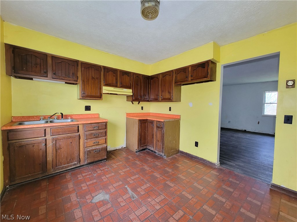 395 Garfield Heights Road Le Roy, WV 25252 - Photo 5 of 19