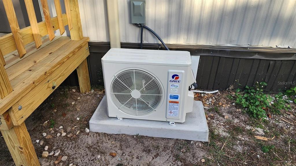 837 Ethyl Street, Unit B Brandon, FL 33511 - Photo 12 of 12 a view of washer and dryer