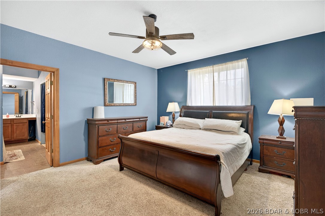 132 Hunters Ridge Road Camdenton, MO 65020 - Photo 26 of 44 Primary Suite to Primary Bath