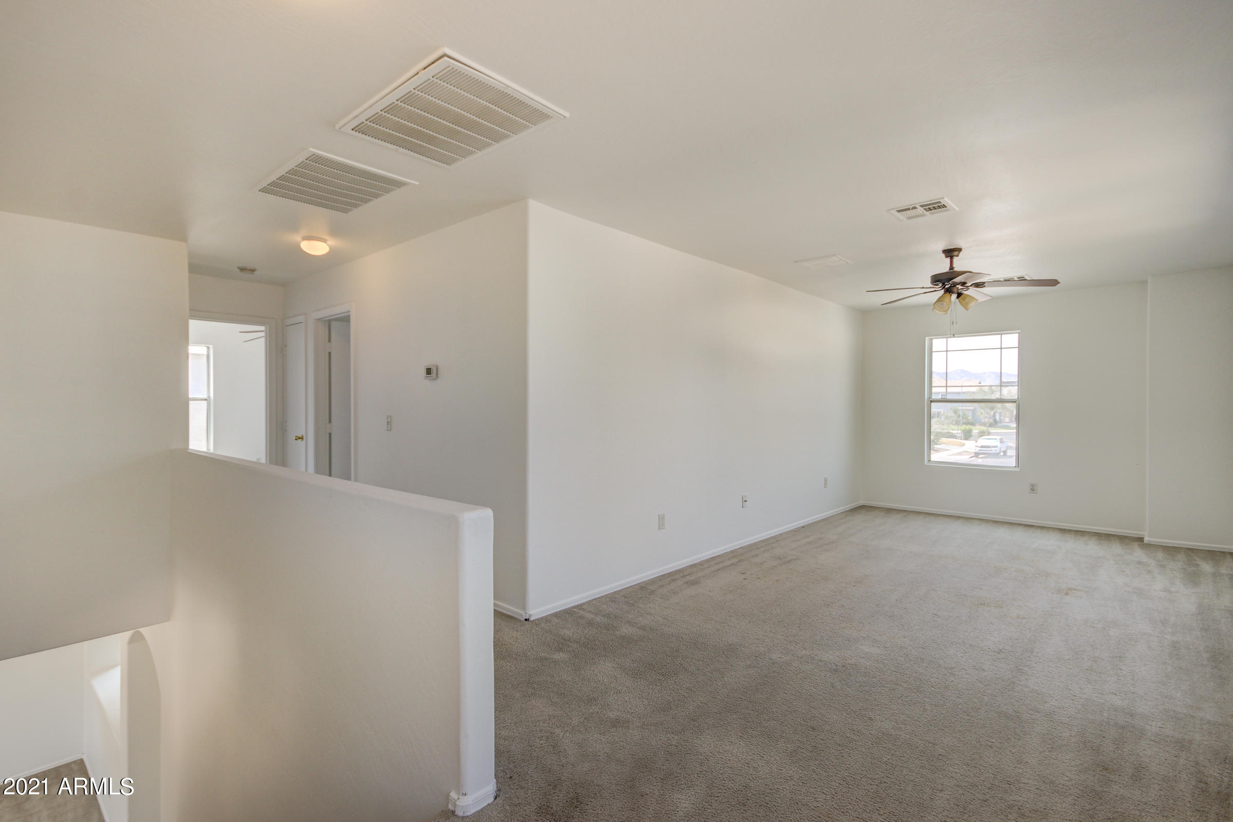 4238 West Carter Road Phoenix, AZ 85041 - Photo 12 of 25 Loft