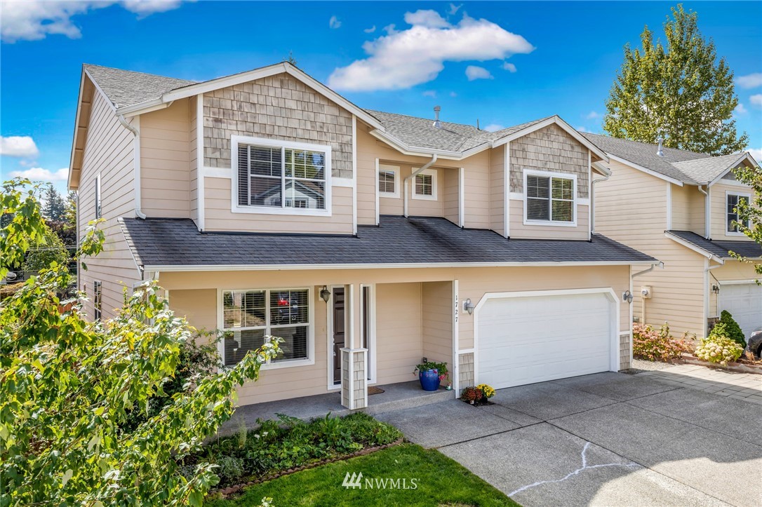 1727 Southeast 30th Place Renton, WA 98055 - Photo 1 of 24 Gallery Image 1