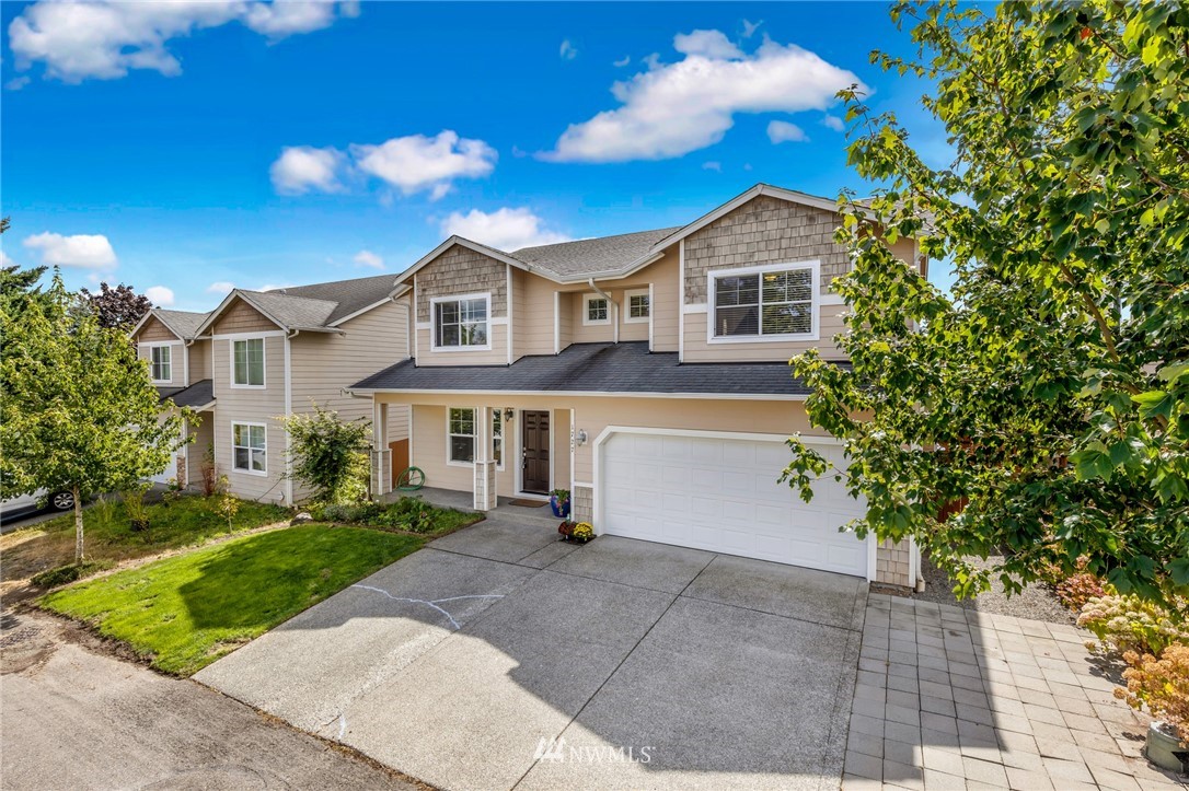 1727 Southeast 30th Place Renton, WA 98055 - Photo 2 of 24 Gallery Image 2
