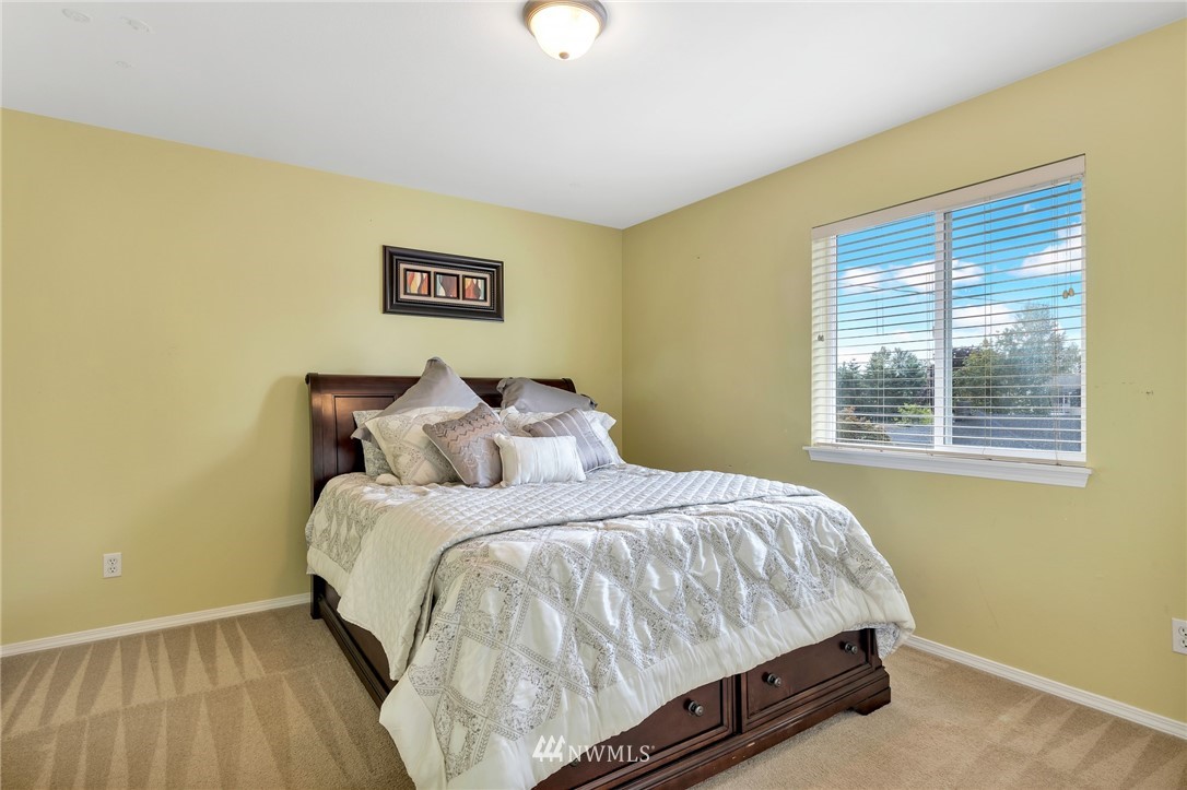 1727 Southeast 30th Place Renton, WA 98055 - Photo 16 of 24 Gallery Image 16
