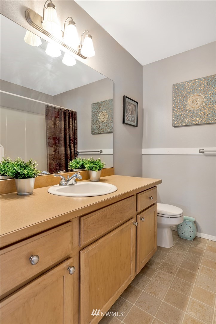 1727 Southeast 30th Place Renton, WA 98055 - Photo 18 of 24 Gallery Image 18