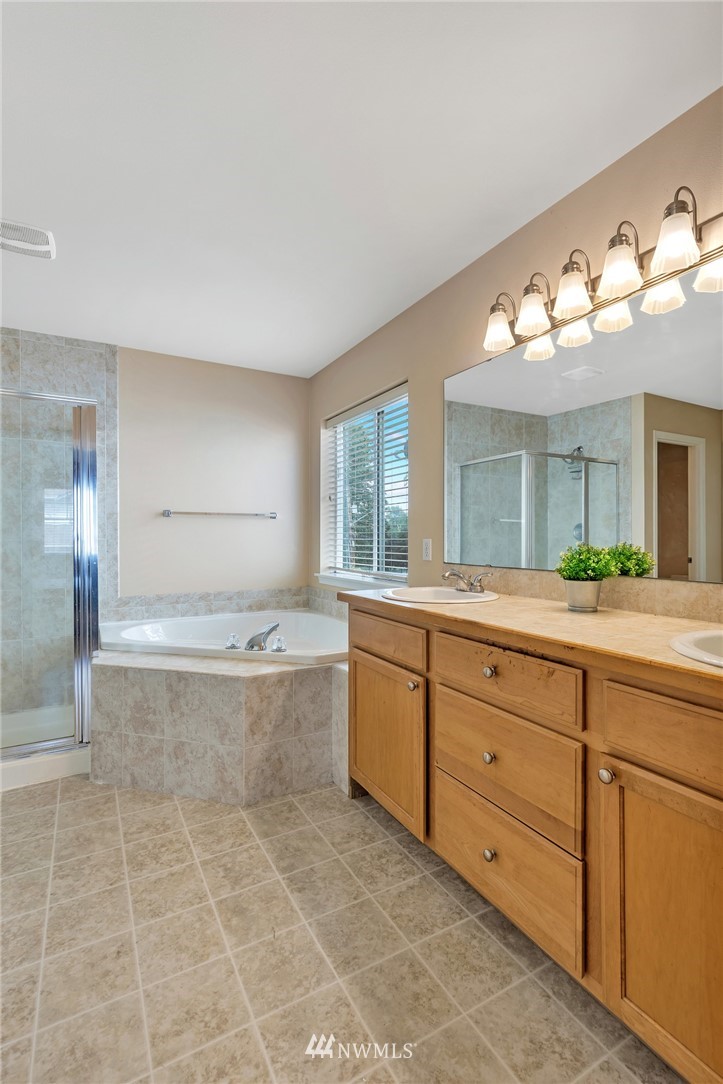 1727 Southeast 30th Place Renton, WA 98055 - Photo 20 of 24 Gallery Image 20