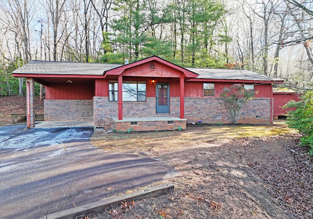 1316 Bugscuffle Road Hiawassee, GA 30546 - Photo 1 of 40 Main View