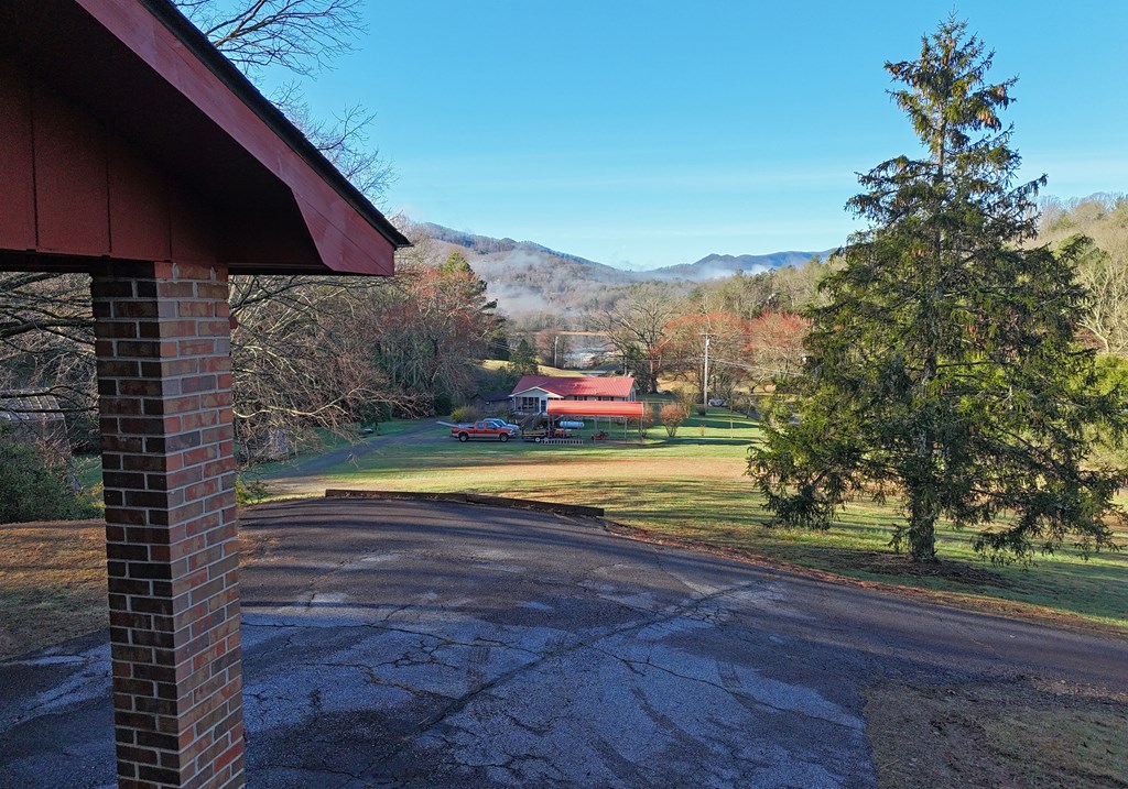 1316 Bugscuffle Road Hiawassee, GA 30546 - Photo 26 of 40 Gallery Image 26