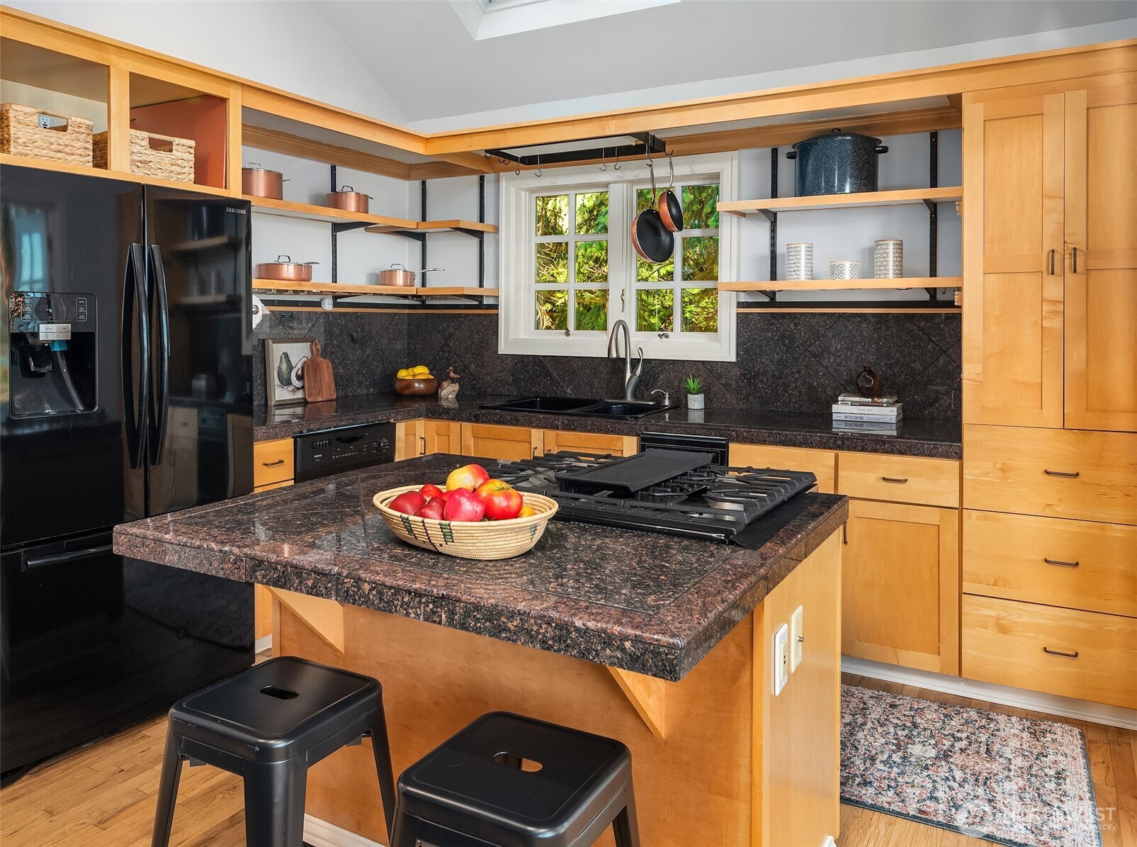 14101 Southwest Pohl Road, Unit 1 Vashon, WA 98070 - Photo 10 of 33
