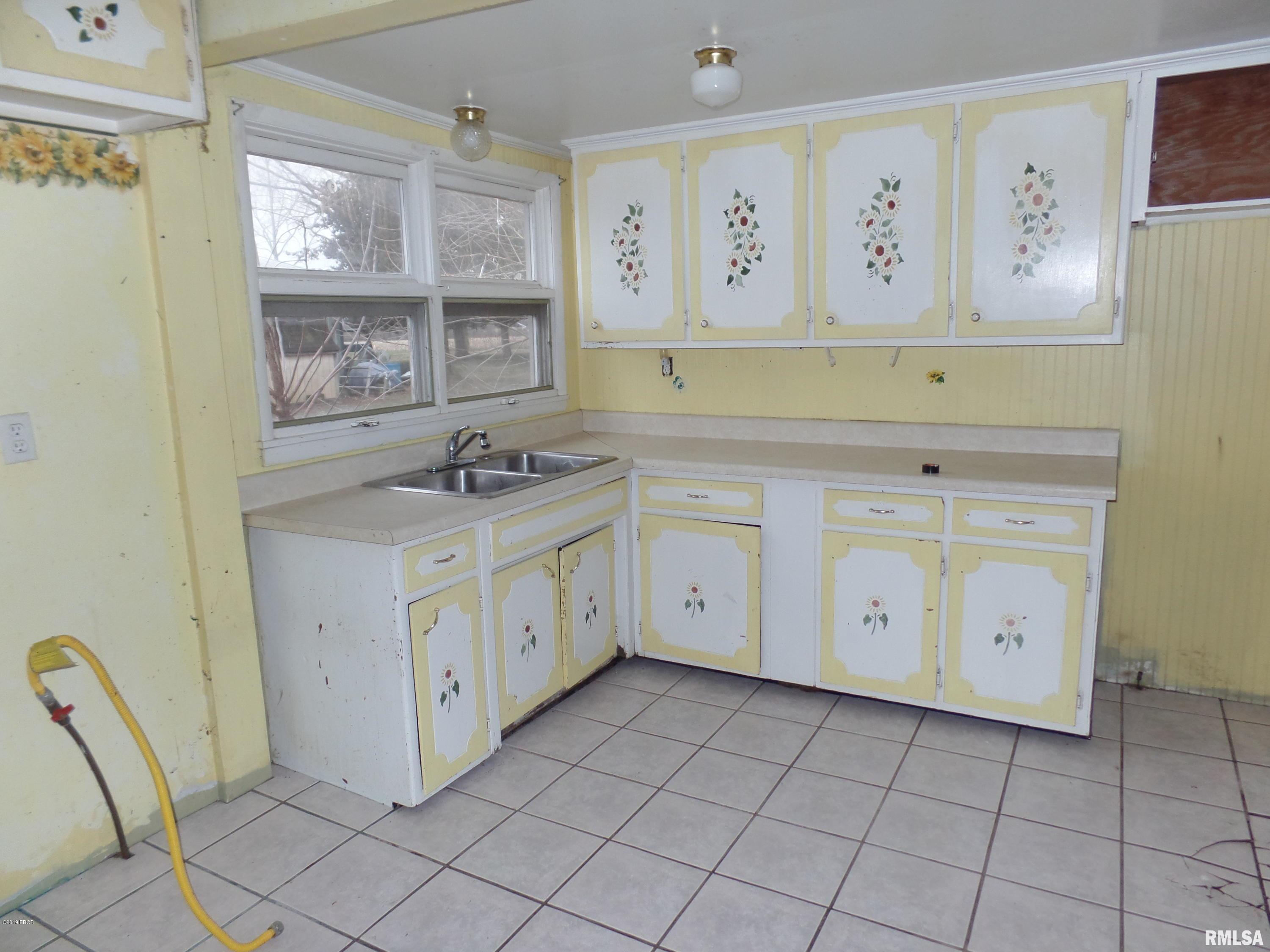 48 South Main Street Raleigh, IL 62977 - Photo 13 of 14 Gallery Image 13