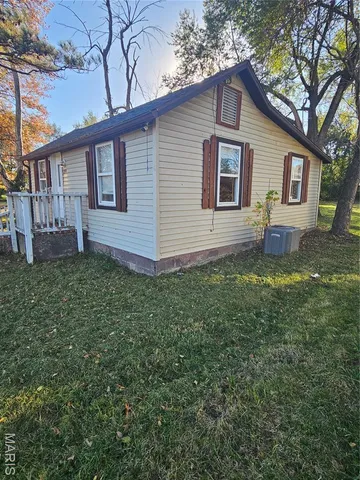 $77,000 | 210 North Sloan Street, Lebanon, MO 65536