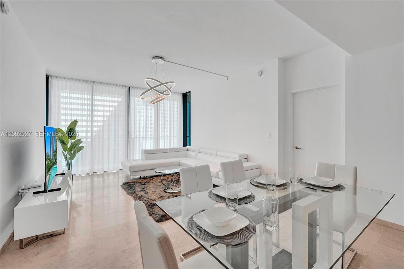 88 Southwest 7th Street, Unit 910 Miami, FL 33130 - Photo 7 of 55 Gallery Image 7