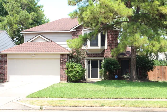 $2,200 | 7063 River Garden Drive, Houston, TX 77095