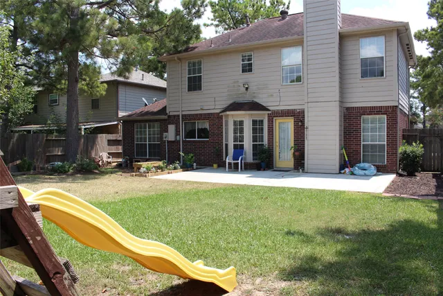 $2,200 | 7063 River Garden Drive, Houston, TX 77095