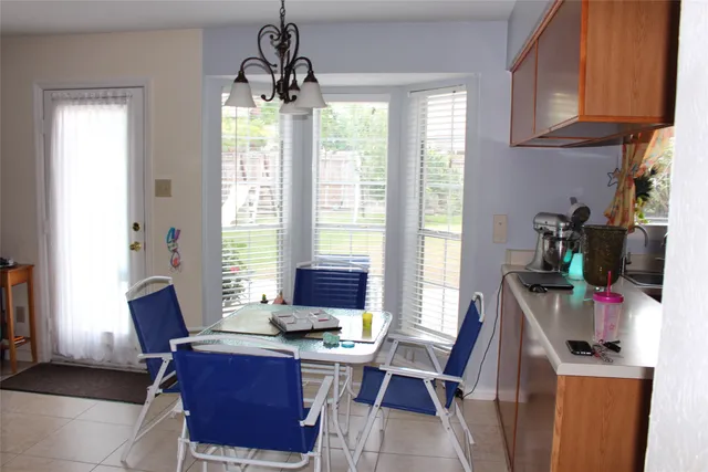 $2,200 | 7063 River Garden Drive, Houston, TX 77095