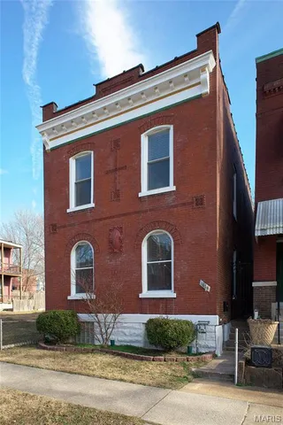 $350,000 | 2628 Indiana Avenue, St. Louis, MO 63118