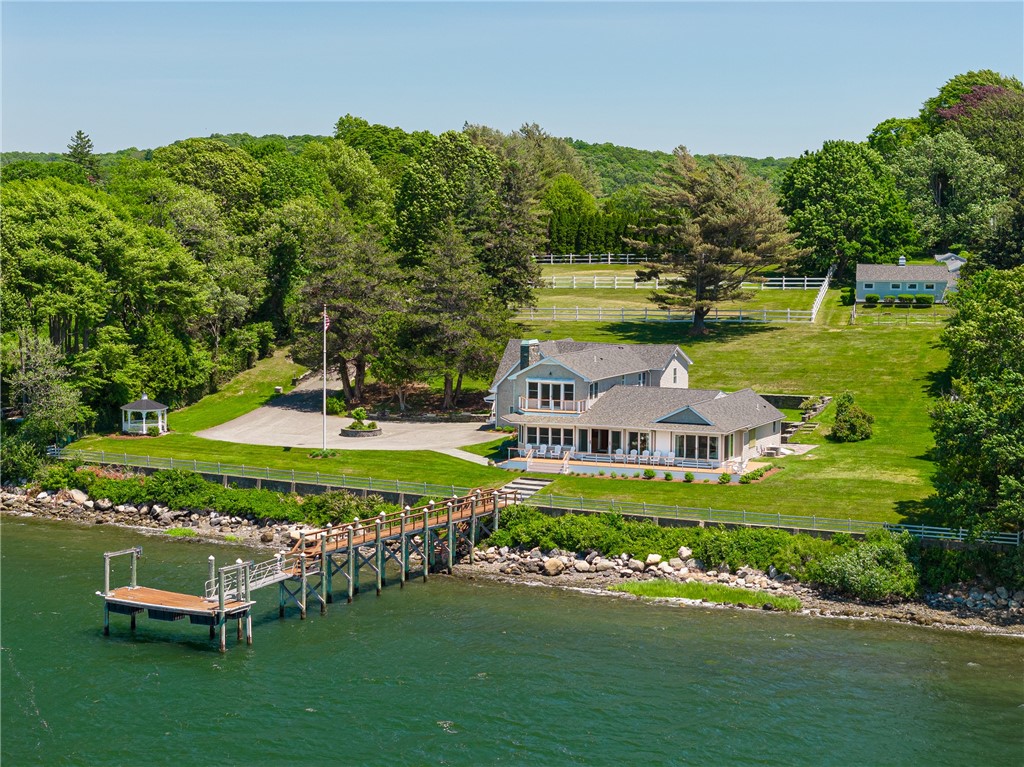 149 Nanaquaket Road Tiverton, RI 02878 - Photo 4 of 45