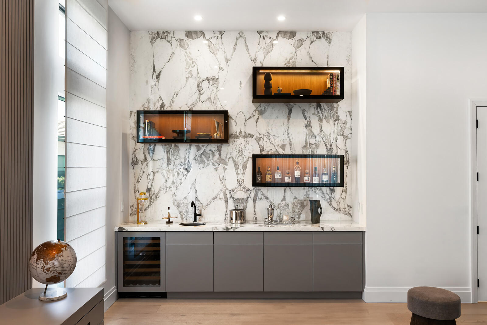 9673 Vescovato Way Boca Raton, FL 33496 - Photo 33 of 93 Clubroom Wet Bar