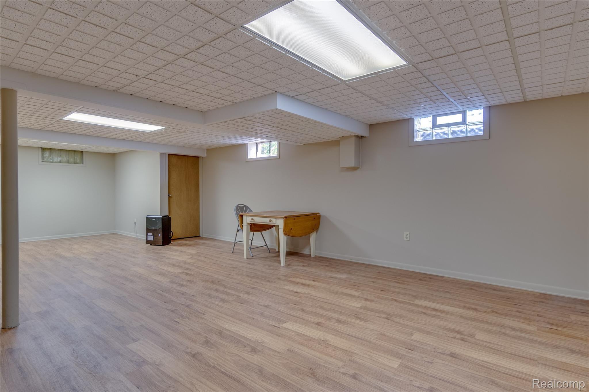5317 Perry Road Grand Blanc, MI 48439 - Photo 27 of 34 5317 Perry-1-55.jpg