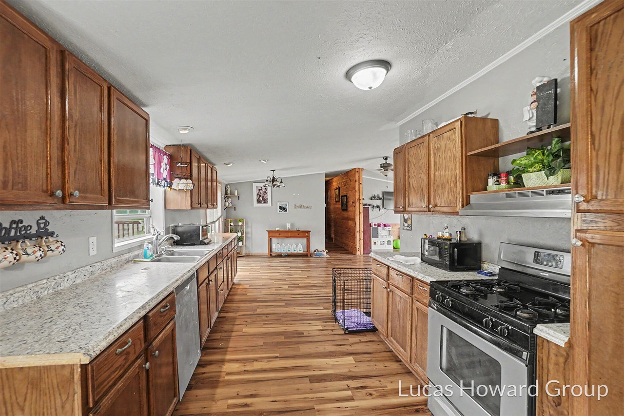 6944 South Saddler Road Chase, MI 49623 - Photo 7 of 27 Gallery Image 7