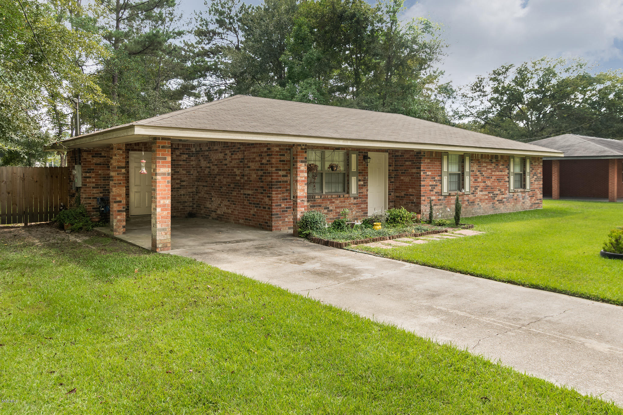 42 Oliver Davis Road Picayune, MS 39466 - Photo 2 of 14 Oliver-Davis-Standard-Res-2