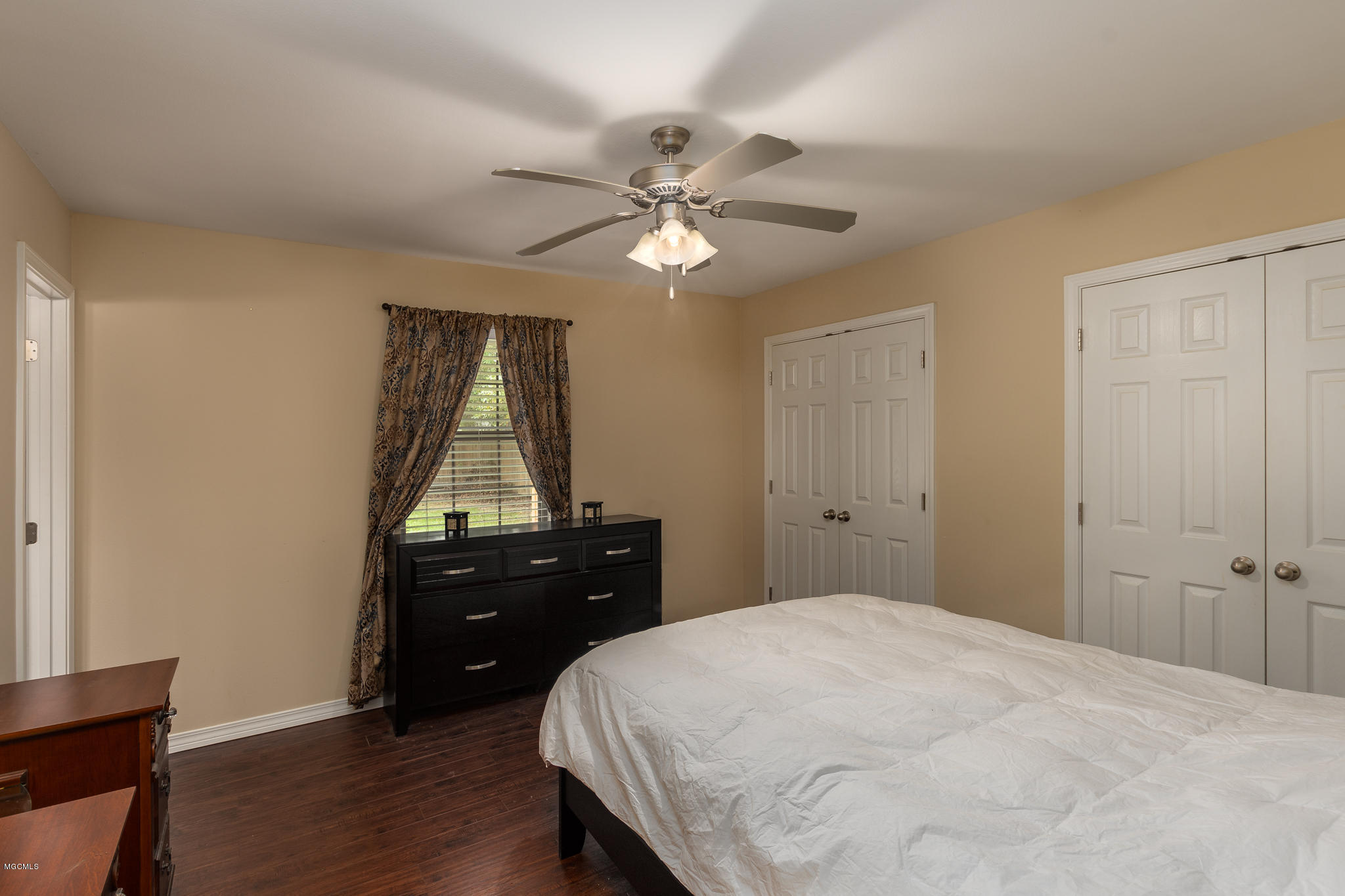 42 Oliver Davis Road Picayune, MS 39466 - Photo 8 of 14 Master Bedroom