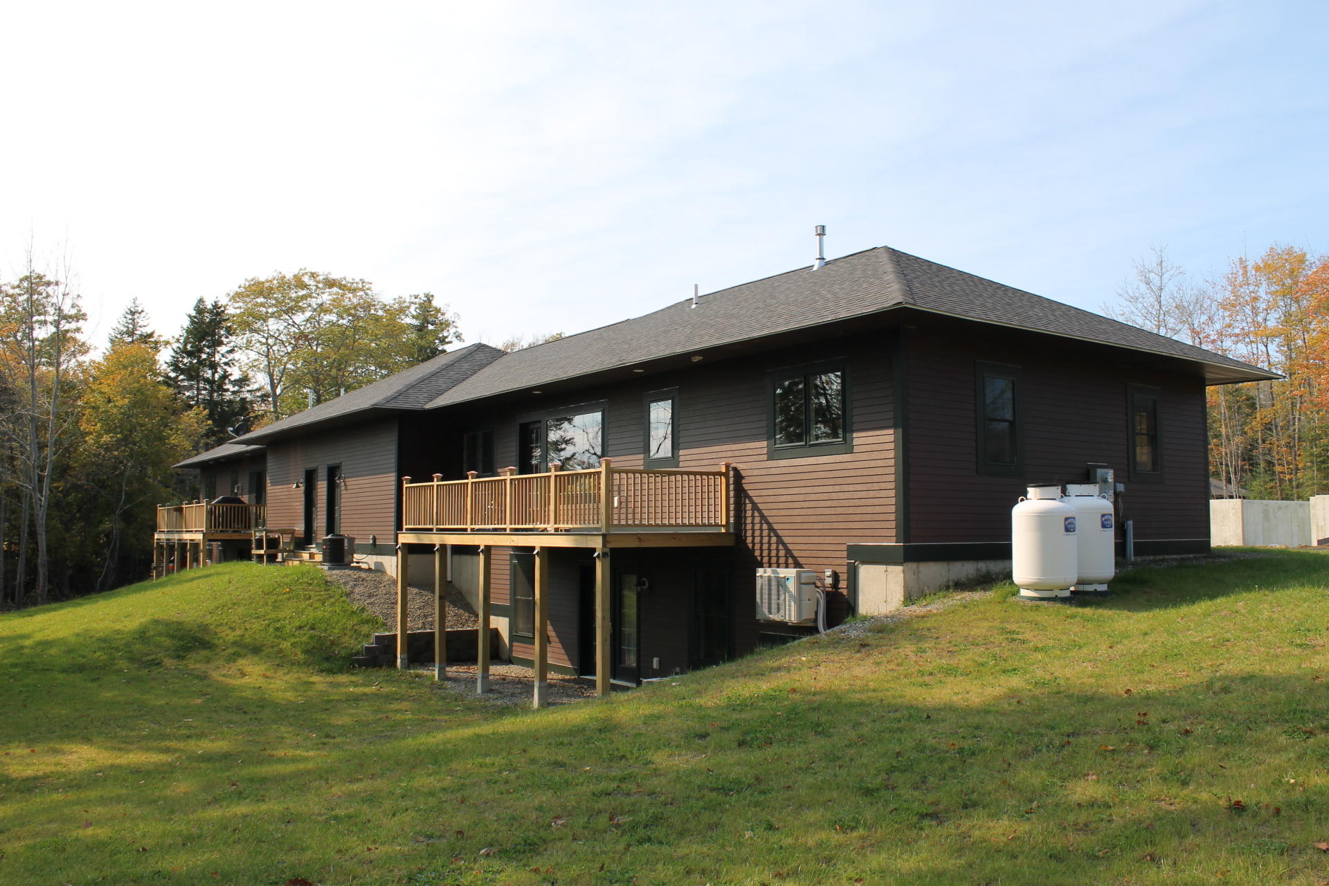24 Eagle Point Road, Unit 14 Lincolnville, ME 04849 - Photo 3 of 17 IMG_4586