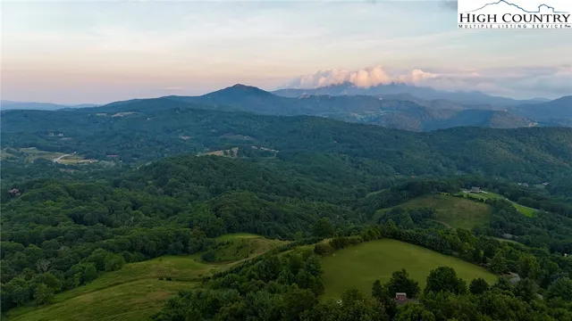 $3,200,000 | 27 Fox Run Road, Banner Elk, NC 28604