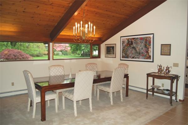 39 Solomon Pierce Road Lexington, MA 02420 - Photo 5 of 19 Gallery Image 5