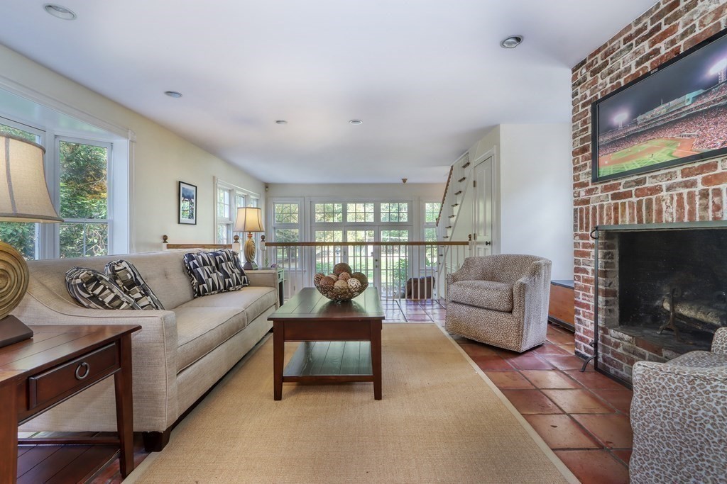 80 Trapelo Road Lincoln, MA 01773 - Photo 5 of 41