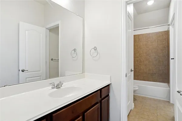 $2,850 | 3209 Capetown Drive, Denton, TX 76208