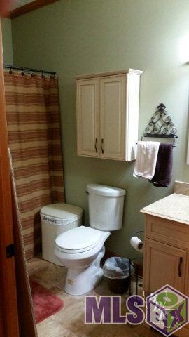 2027 G Brady Road Theriot, LA 70397 - Photo 6 of 7 Master Bath