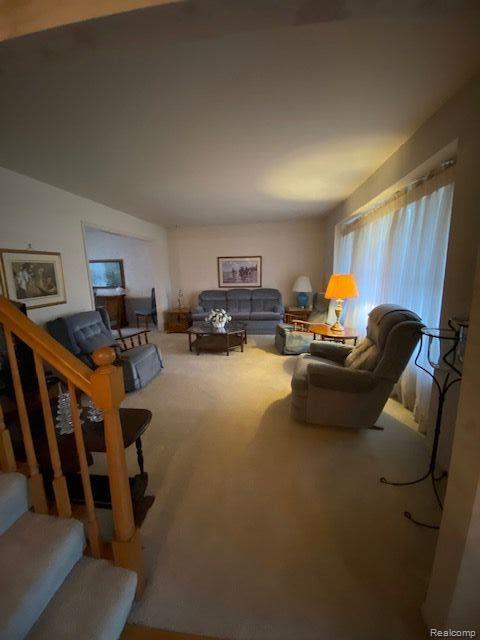 25249 Wykeshire Road Farmington Hills, MI 48336 - Photo 27 of 33